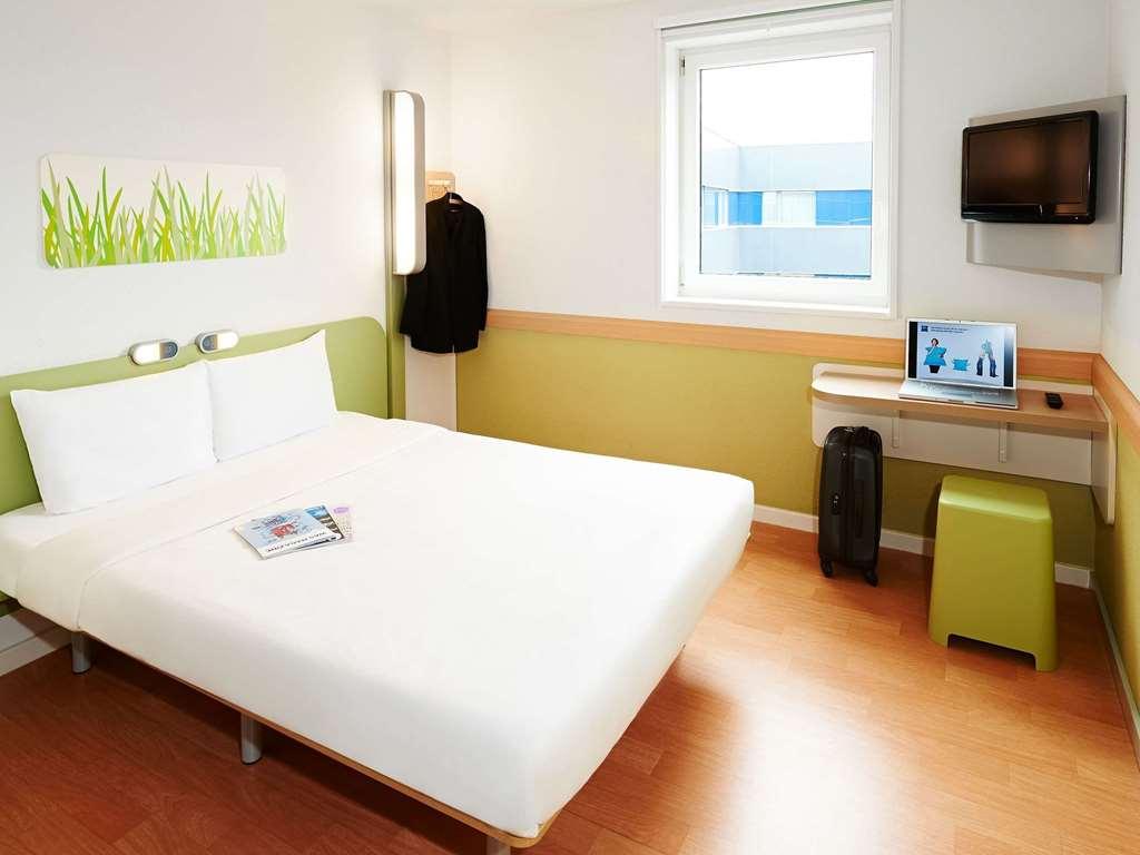 Ibis Budget Glasgow Room photo