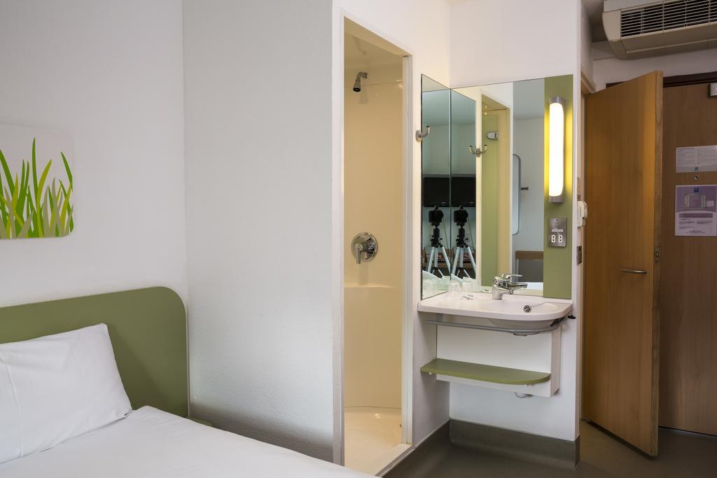 Ibis Budget Glasgow Exterior photo